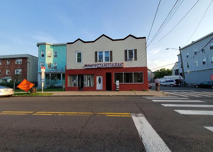 Stamford Bohemian By Harborpoint Downtown &Train
